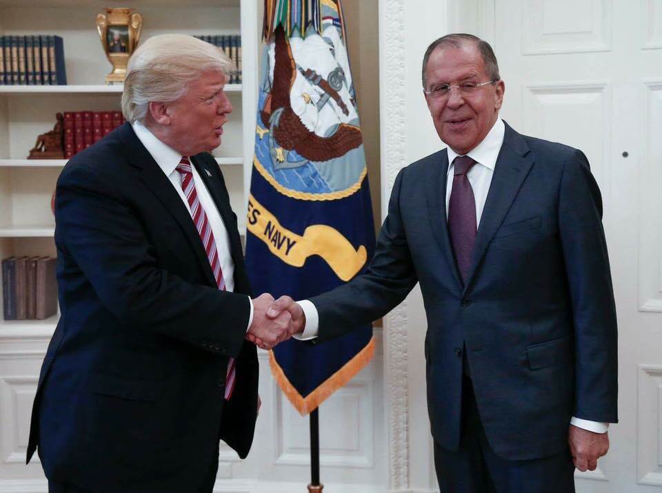АНУ-ын ерөнхийлөгч Дональд Трамп лхагва гаригт (V.10) ОХУ-ын Гадаад хэргийн сайд Сергей Лавровыг хүлээн авч уулзлаа.